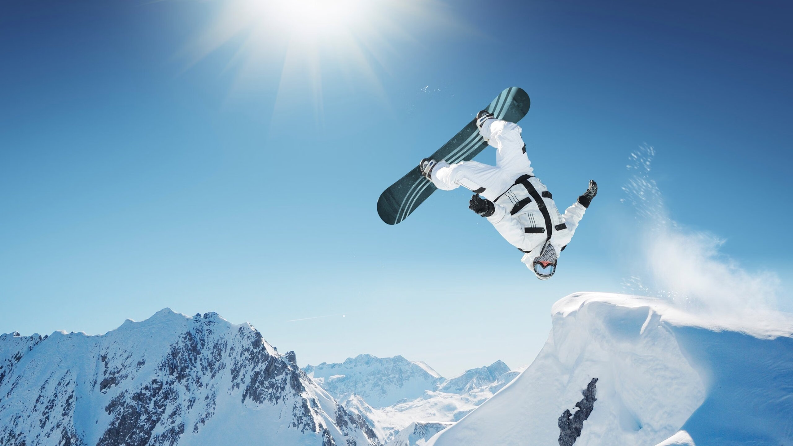 具身智能机器人火炬手“夸父”首次点燃全运会圣火，开启未来体育新纪元