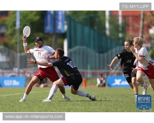 世界飞盘淘汰赛，团队配合的巅峰对决，世界飞盘联合会规定国际团队飞盘比赛每一分场上人数